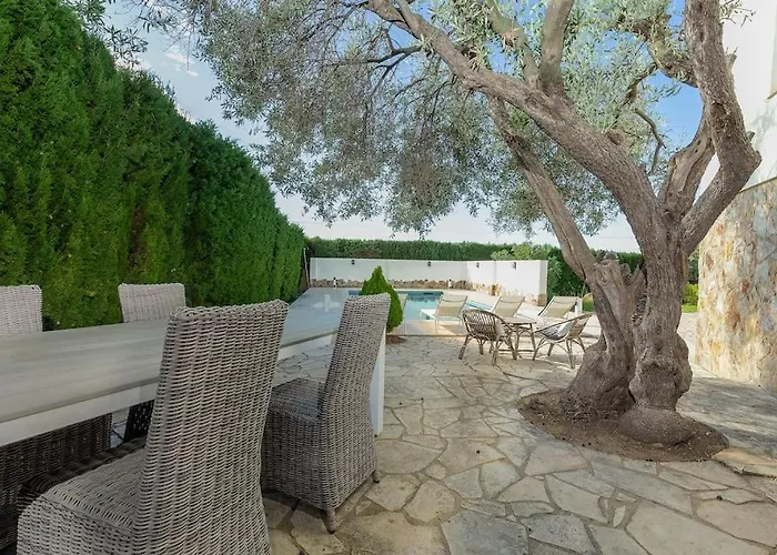 V022 - Els Olivars Villa *